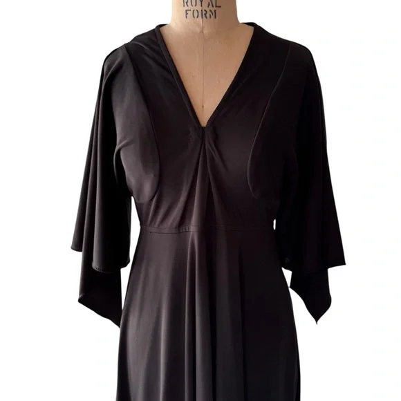Vintage 70s Evelyn Pearson Black Housedress - Picture 3 of 9